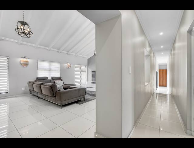 3 BEDROOM HOUSE FOR SALE IN BRYANSTON
